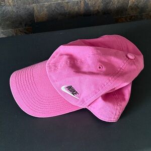 Nike Kids Heritage 86 Pink Cap White Side Swoosh and Embroidered Nike Logo OS